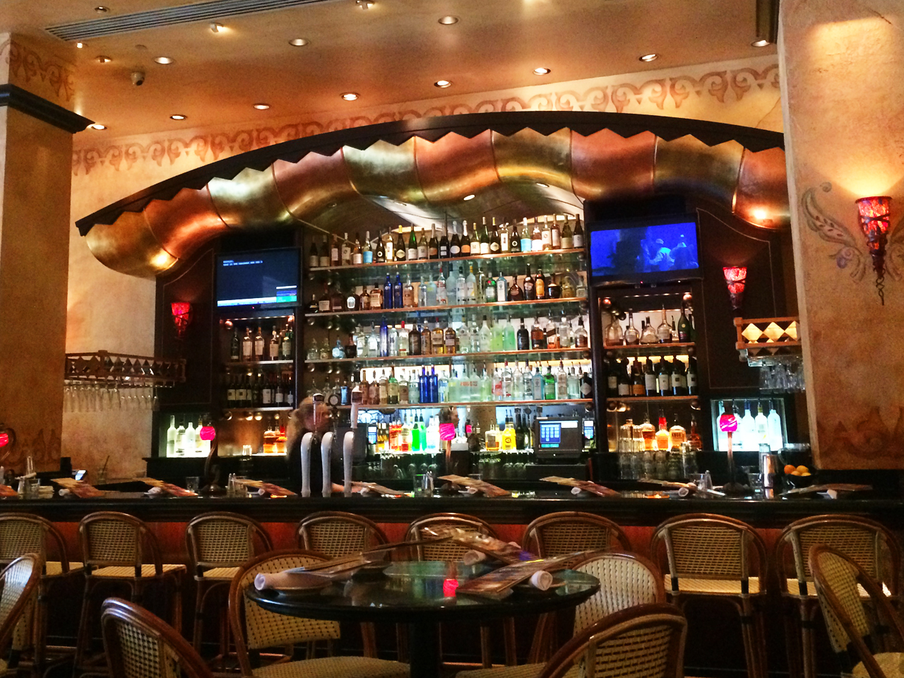 TheCheesecakeFactoryBoston Stripes & Stars