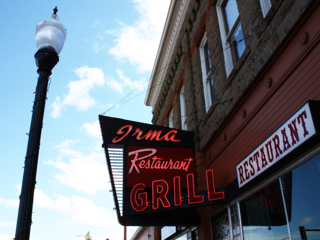 irma-hotel-cody-restaurant