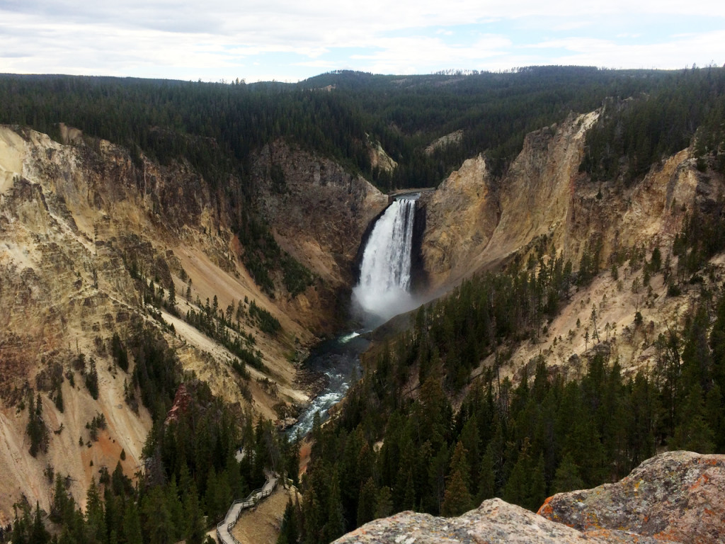 lower-falls-in-Yellowstone-National-Park