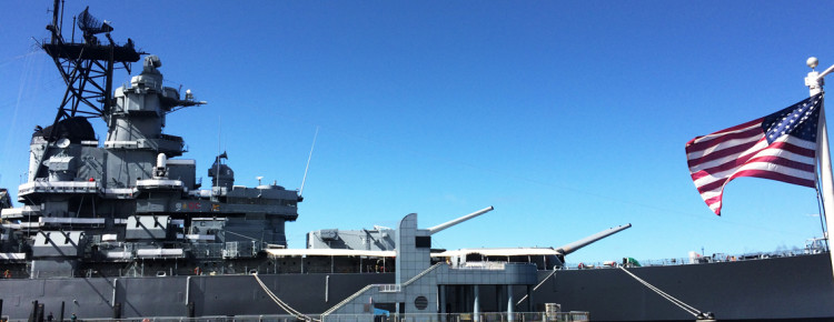 Bezoek-Amerikaans-slagschip-Battleship-New-Jersey