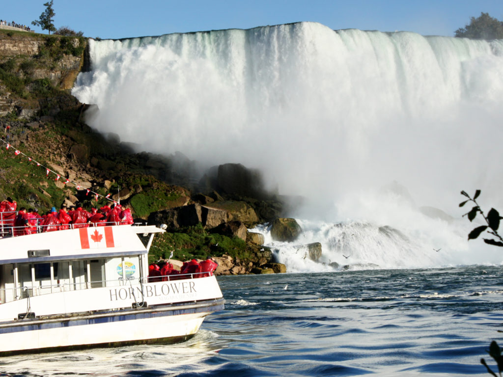 Hornbower-Niagara-Falls