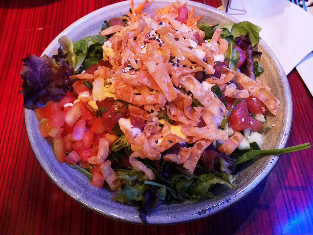 Poke-Bowl-Rainforest-Cafe